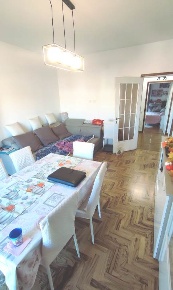 Foto Appartamento a Stradella Centro di 120 m² con 8 locali in vendita