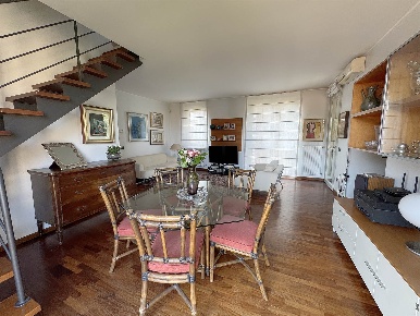 Foto Attico in via col di lana 35, Monza San Biagio di 152 m² con 4 locali