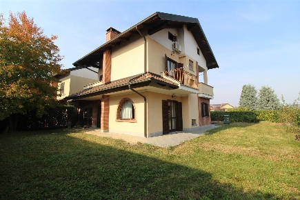 Foto Villa unifamiliare in via Boves 18, Chieri Roaschia di 165 m²