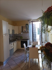 Foto Appartamento a Poggibonsi Centro di 55 m² con 3 locali in affitto