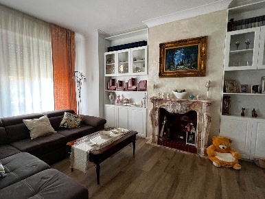 Foto Appartamento a La Spezia Colli di 180 m² con 5 locali in vendita