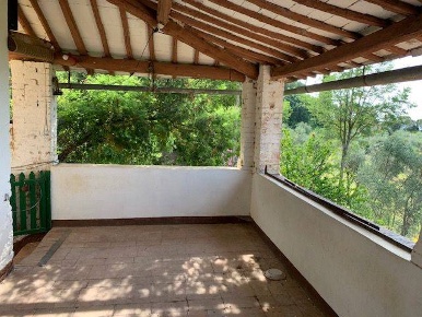 Foto Rustico a Siena Agostoli - Montalbuccio di 450 m² con 12 locali