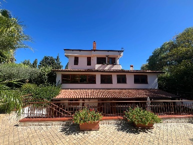 Foto Appartamento in Via Chirone 251, Palermo Partanna di 400 m² in vendita