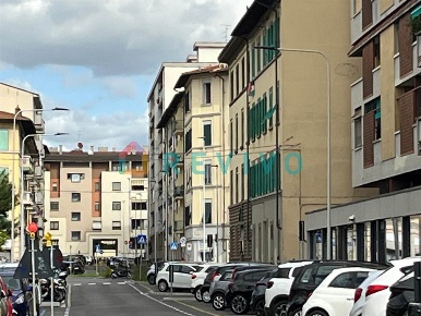 Foto Attività commerciale a Firenze Ponte di Mezzo - Circondaria di 140 m²