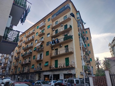 Foto Appartamento in Via dei Mille  35, Cosenza Panebianco - Tribunale