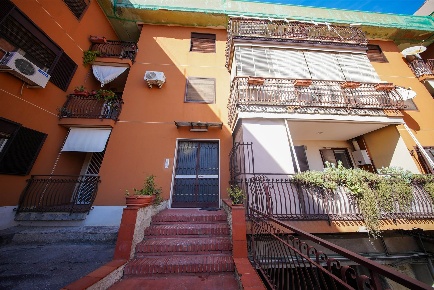 Foto Appartamento in Via Salvatore la scala  27, Catania di 116 m²