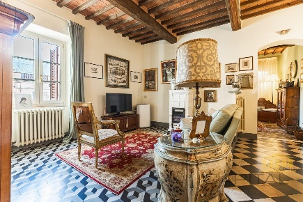 Foto Appartamento a Calci Montemagno di 120 m² con 5 locali in vendita