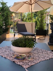 Foto Appartamento a Massa Marina di Massa Centro di 197 m² con 6 locali
