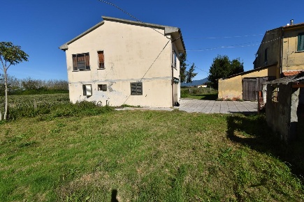 Foto Casa indipendente a Pisa Coltano - Le Rene di 150 m² con 5 locali