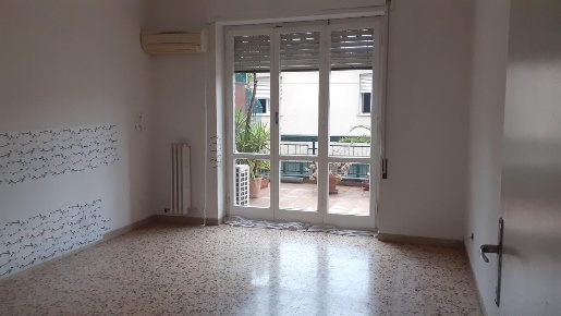 Foto Appartamento a Massa Centro di 97 m² con 4 locali in vendita