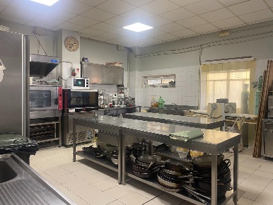 Foto Attività commerciale a Pinerolo Ospedale, Cottolengo di 110 m²