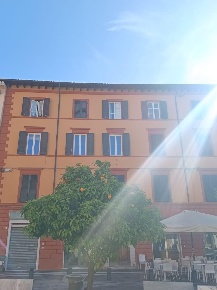 Foto Appartamento a Massa Centro di 200 m² con 6 locali in vendita