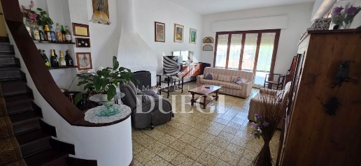 Foto Villa unifamiliare a Viareggio Terminetto - Migliarina di 203 m²
