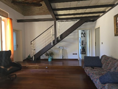 Foto Appartamento a Siena Provenzano di 100 m² con 6 locali in vendita