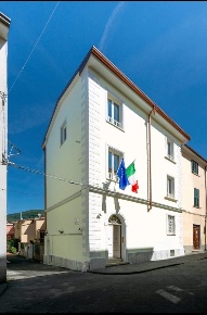 Foto Ufficio a Massa Centro di 200 m² con 7 locali in affitto