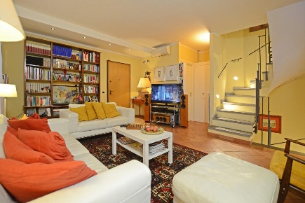 Foto Villa unifamiliare a Monteriggioni di 158 m² con 7 locali in vendita