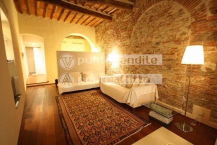 Foto Appartamento a Lucca Piazza Anfiteatro - Torre Guinigi di 55 m²