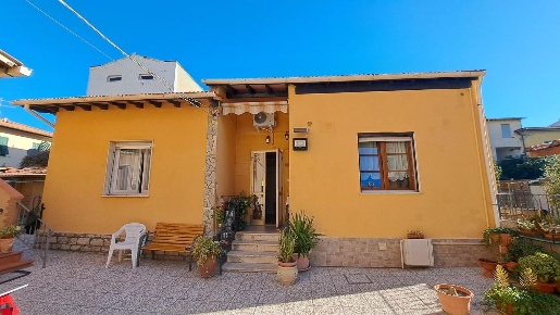 Foto Casa indipendente a Rosignano Marittimo Rosignano Solvay di 85 m²