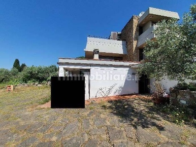 Foto Mansarde in Via di malafrasca, Sesto Fiorentino Monte Morello, Cercina