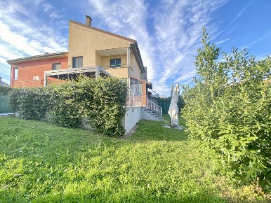 Foto Villa unifamiliare in Viale della Libertà 1, Marcignago di 180 m²