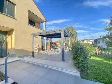 Foto Villa unifamiliare in Viale Libertà 1, Marcignago Centro di 180 m²