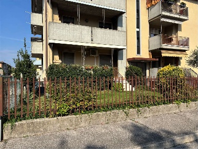 Foto Appartamento in Via Croce, Castel d'Azzano Beccacivetta Azzano