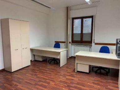 Foto Ufficio in Via Ponte Ferroviario  17, Brindisi Cappuccini di 240 m²