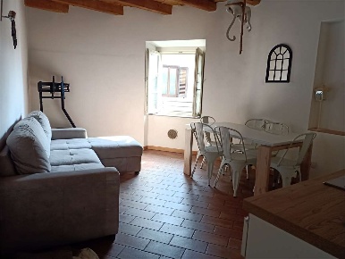 Foto Appartamento a Saltrio di 50 m² con 2 locali in affitto