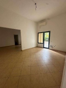 Foto Negozio a Oderzo di 70 m² con 2 locali in affitto