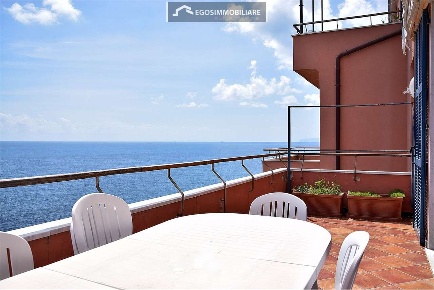 Foto Attico in Via della Costa snc, Arenzano Pineta di 210 m² con 6 locali