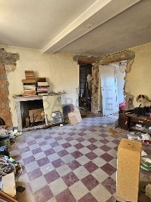 Foto Appartamento in via galliano, Massa Centro di 80 m² con 4 locali