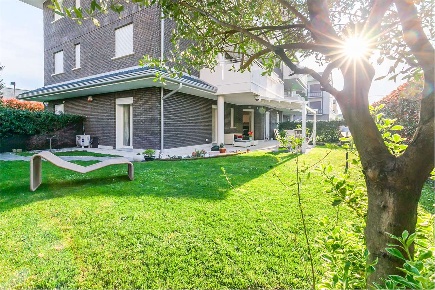 Foto Appartamento a Varedo di 97 m² con 3 locali in vendita