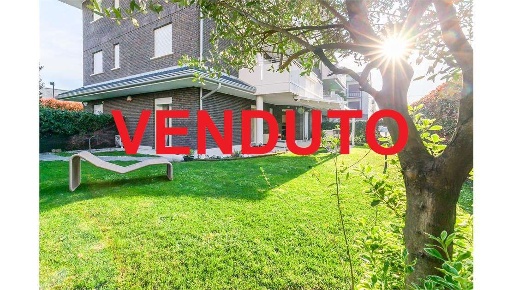 Foto Appartamento a Varedo di 97 m² con 3 locali in vendita