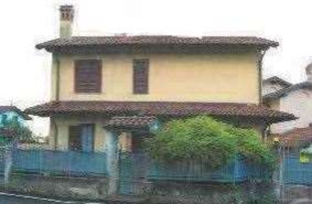 Foto Villa unifamiliare in Via paganella  24, Giussano Centro di 165 m²