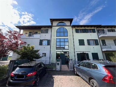 Foto Appartamento in Via Zavattini 4, Brescello Centro di 95 m² in vendita