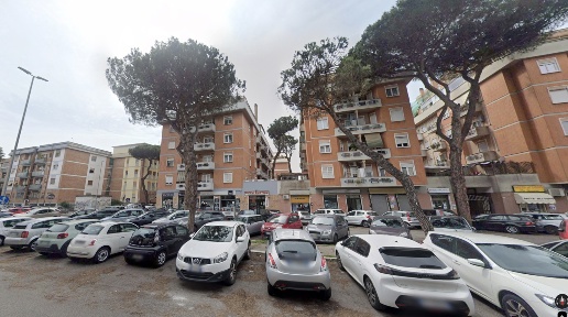 Foto Negozio in Alessandro Piola Caselli, Roma Ostia Levante di 53 m²