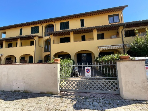 appartamento in vendita a Calcinaia in zona Fornacette