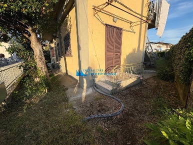 Foto Appartamento a Montignoso Debbia, Cervaiolo di 70 m² con 3 locali