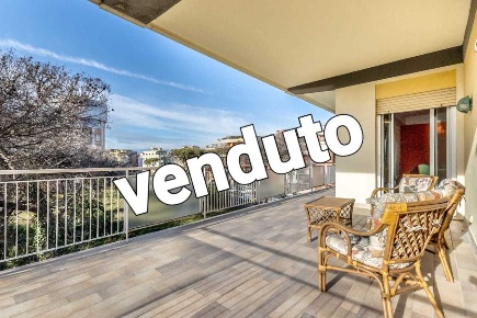 Foto Appartamento in Viale Capitan Casella 34, Roma Ostia Levante di 175 m²