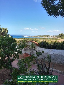 Foto Appartamento a Quartu Sant'Elena Capitana di 100 m² con 4 locali