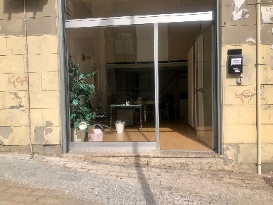 Foto Negozio in Via Felline 9, Salerno Torrione Alto - Sala Abbagnano