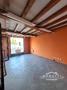 Foto Attività commerciale a Novi di Modena di 35 m² in affitto
