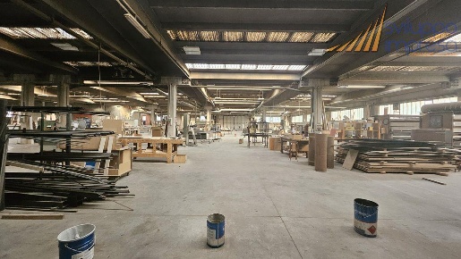 Foto Capannone industriale in via Dell'Artigianato, Carugate di 4165 m²