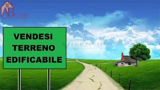 Foto Terreno edificabile in via xxv aprile, Gambolò di 6500 m² in vendita