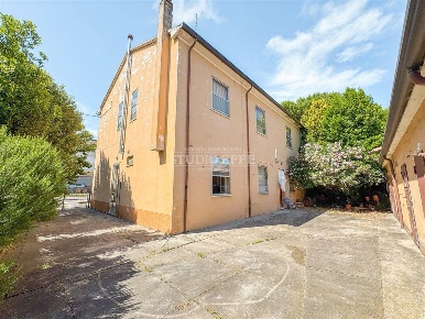 Foto Appartamento a Ravenna Piangipane - Santerno di 107 m² con 5 locali