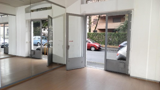 Foto Ufficio in Via Cattaneo, Monza San Biagio di 42 m² con 2 locali