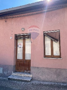 Foto Casa indipendente in Via Rettifilo, Santa Venerina Linera di 55 m²