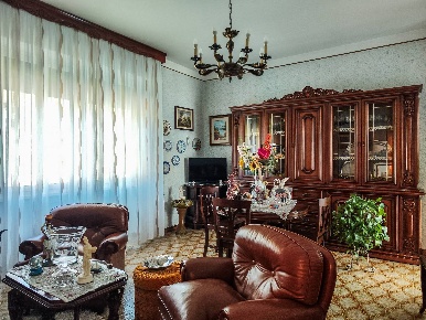 Foto Appartamento a Cairo Montenotte di 100 m² con 4 locali in vendita