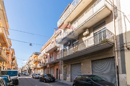 Foto Appartamento in Via Giovanni Verga, Lentini di 115 m² con 3 locali