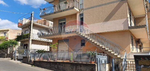 Foto Appartamento in VIA REGINA DEL CIELO, Fiumefreddo di Sicilia di 161 m²
